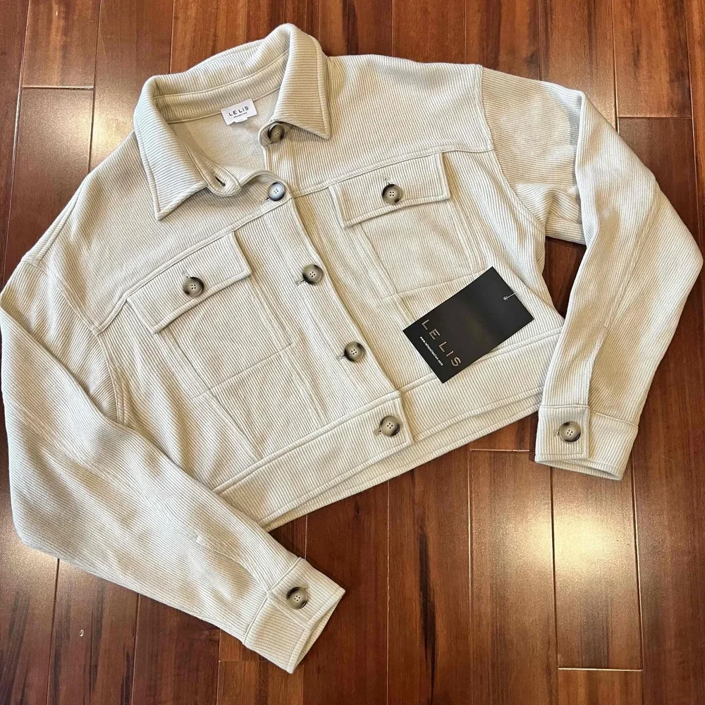 New NWT Le Lis Beige Knit Jacket Ribbed Button Front Crop Long‎ Sleeve Sz S